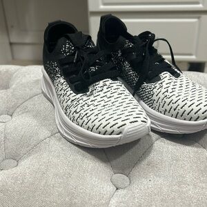 Size 6 sneakers by JSlides NWOT